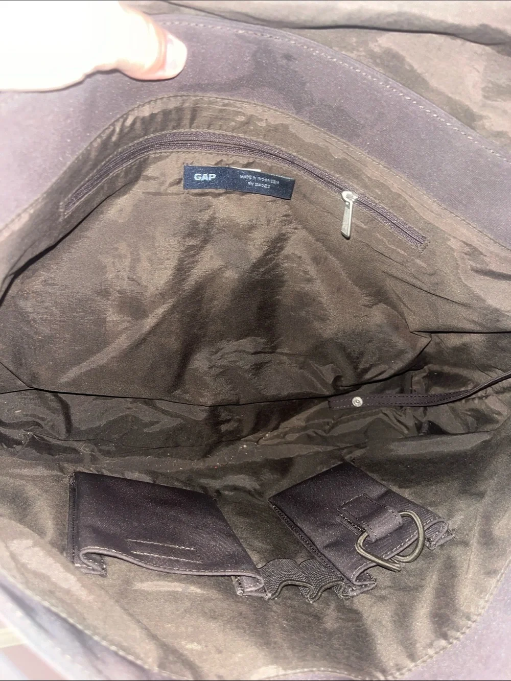 GAP versatile dark